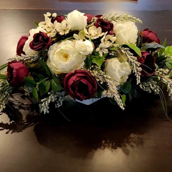 Floral Arrangement Table Centerpiece Decor with Roses
